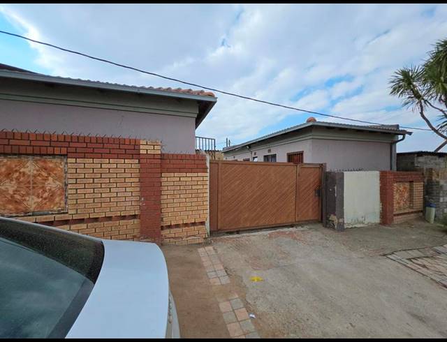 6 BEDROOM HOUSE FOR SALE IN KAALFONTEIN